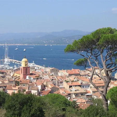 Nyaraló Holiday Home In Frejus With Pool & Tennis