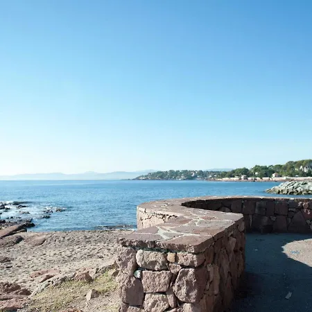 Feriehus Charming On A Secured Private Domain With Large Swimming Pool