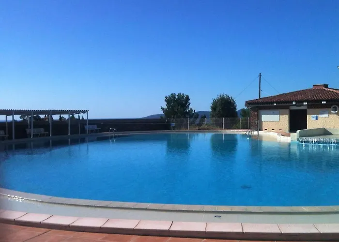 Holiday Home In Frejus With Pool & Tennis Σπίτι διακοπών Fréjus